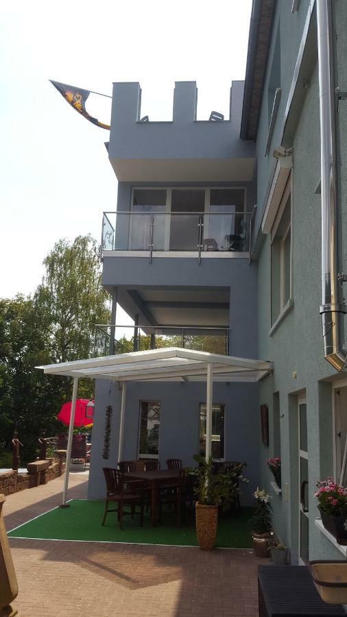 Neustadt an der Weinstraße Ferienwohnung Uhuherz מראה חיצוני תמונה